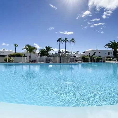 Casa Ocean Tide קוסטה טגוויסה